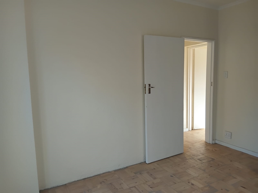 To Let 3 Bedroom Property for Rent in Heathfield Western Cape